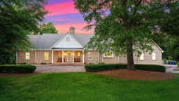 Shoreway Cove by AvantStay | Waterfront, Pool, Dock