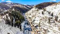 Webster by AvantStay | Central Location w/ Hot Tub and Patio