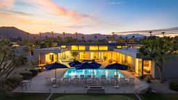 Polo Villa 10 by AvantStay | Backyard Oasis w/ Putting Green | 6 Bedrooms.