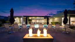 Polo Villa 10 by AvantStay | Backyard Oasis w/ Putting Green | 6 Bedrooms.