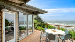 Sunset Cove by AvantStay | Beachfront w/ Balcony!