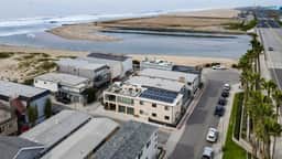 Velvet Sand I by AvantStay | Steps to Newport Beach | Private Rooftop w/ Outdoor Kitchen & Hot Tub!