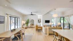Mill Creek by AvantStay | Modern Design, Patio, Hot Tub