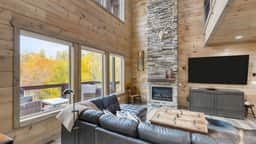 Luxe Design New Build | Indoor Pool, Spa, Arcade, Firepit | Rambling Ridge Lodge