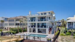 710 Ocean Boulevard | AvantStay | Oceanfront, Private Pool + Rooftop Deck