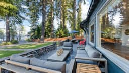 West Shore Lake House by AvantStay | Ski Cabin + Guest House | Lake Views + Lounge Seating + Alfresco Dining | 15 min to Palisades