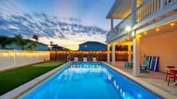 Priv Pool & Yard w/ Putting Green! | Newly Remodeled | Always Sunny by AvantStay