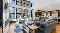 The Grand on Greenbay-7 bedrooms | Sleeps 20 | Modern new build