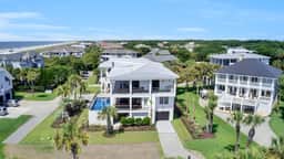 3 47th Avenue by AvantStay | Oceanfront + Private Pool + View