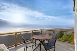 Blue Horizon by AvantStay | Panoramic Views of the Ocean w/ Entertainers Patio
