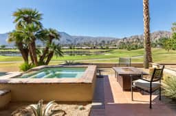 Moonshine by AvantStay | Modern & Stylish Estate w/ Bar, Fire Pit & Hot Tub | 5 bd