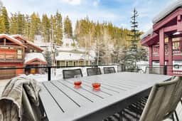 Webster by AvantStay | Central Location w/ Hot Tub and Patio