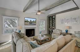 3704 Cameron by AvantStay | Pool | Bar | Multiple Balconies!