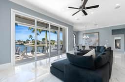 Marco Polo by AvantStay | Waterfront 5BDR, Pool, Spa, Fire Pit, Walk to Beach