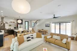 Mill Creek by AvantStay | Modern Design, Patio, Hot Tub