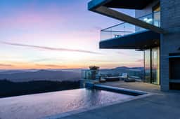 Belleza by AvantStay | Hilltop Mansion w/ Pool, Panoramic Views & Ultra Modern Interior