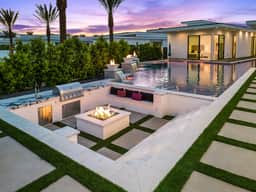 Sleeps 23 | Pool, Hot Tub & Putting Green | Minutes to Golf & Dining | bravo Villa #7 by AvantStay