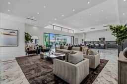 Sleeps 20 | Pool & Pickleball | Villa Near Golf, Dining & Fun | Bravo Villa #2 by AvantStay