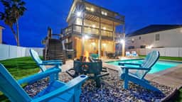 Boots & Beaches | AvantStay | Golf Cart Access, Brd Walk