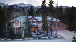 Cherry Ridge by AvantStay | Incredible Mountain Mansion w/ Game Room, Hot Tub & Views!!