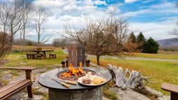 Catskill Park Farm by AvantStay | Huge Yard, Fire Pit | Near Windham Ski Resort