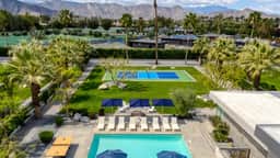 Sleeps 40 | 3 Luxe Villas next to Empire Polo Club | Putting Green & Pickleball
