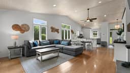Cove's End by AvantStay | Lakefront Retreat • Dock + Hot Tub + Game Room + Fire Pit