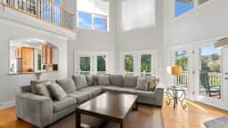 Lakefront 6BDR, Priv Dock, Game Room, Firepit | Jake's Lake House by Avantstay