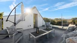 Sleeps 32, Private Compound w/ Putting Green | Bouldin Collective by AvantStay