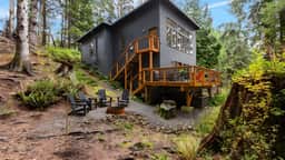 Peaceful Treehouse-Style Stay with Sauna, Fire Pit & Forest Views Near the Coast | The Treehouse by AvantStay