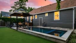 Casa Que Canta by AvantStay | Private Pool, Firepit & Walkable East Austin Gem