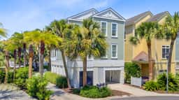 56 Grand Pavilion by AvantStay | Oceanfront Deck + Views, Community Pool
