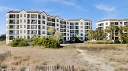 504 Summerhouse by AvantStay | Ocean Front Condo w/ Community Pool Access