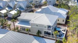 Coconut Cove by AvantStay | Deck w/ Hot Tub, Access to 2 Pools