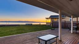Cozy Whidbey Island Stay | Steps to the beach | Fireplace, BBQ, Near Trails