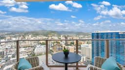 The Kapiolani Vista | Skyline Views, Pool, Gym | Walk to Beach & Ala Moana