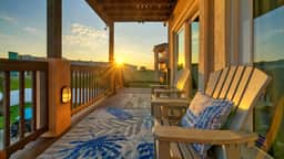 Boots & Beaches | AvantStay | Golf Cart Access, Brd Walk