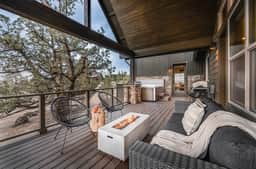 Starview at Brasada Ranch Resort by AvantStay | Stunning Home w/ HotTub & Close To World Class Golf!