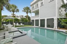 3800 Cameron Boulevard | AvantStay | Pool, Ocean Views, Deck