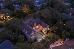 28 Beachwood West by AvantStay | Close to Beach, Multiple Decks & Private Pool!