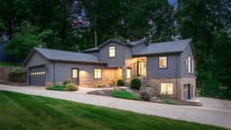 Cove's End by AvantStay | Lakefront Retreat • Dock + Hot Tub + Game Room + Fire Pit