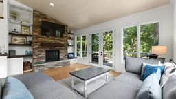 Cove's End by AvantStay | Lakefront Retreat • Dock + Hot Tub + Game Room + Fire Pit