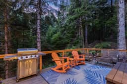 Peaceful Treehouse-Style Stay with Sauna, Fire Pit & Forest Views Near the Coast | The Treehouse by AvantStay