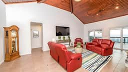 Panorama by AvantStay Unparalleled Views, Deck w/ HotTub, Game Room Pool Table