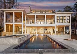 Southern Bell Estate by AvantStay | Waterfront Luxury