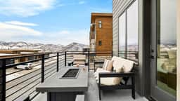 Apex Ridge Retreat by AvantStay | Private Hot Tub + Fireplace + Mountain Views + Near Deer Valley East