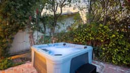 Twilight Terrace by AvantStay | West Hills Retreat • Hot Tub, BBQ + EV Charger, Near Malibu