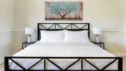 Twilight Terrace by AvantStay | West Hills Retreat • Hot Tub, BBQ + EV Charger, Near Malibu