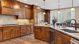 Mulligan Estate by AvantStay | Sunriver Retreat + Hot Tub + Game Room + Bikes + Near Trails & Golf