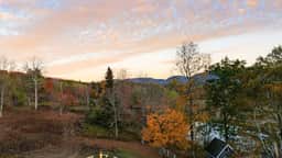 Mountainview - Guest House by AvantStay | Heated Pool + Hot Tub + Games | Lake + Cannoe | Near Hunter Mountain